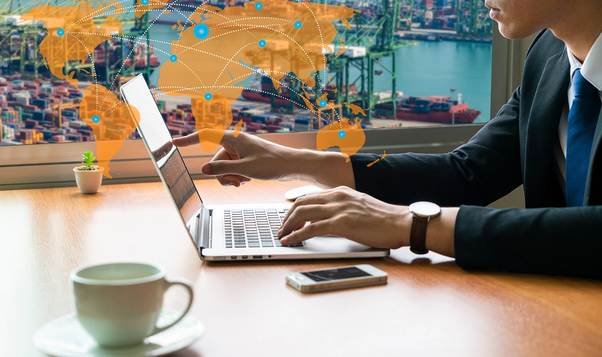 企業の“これから”を支える、実践型ソリューションを。