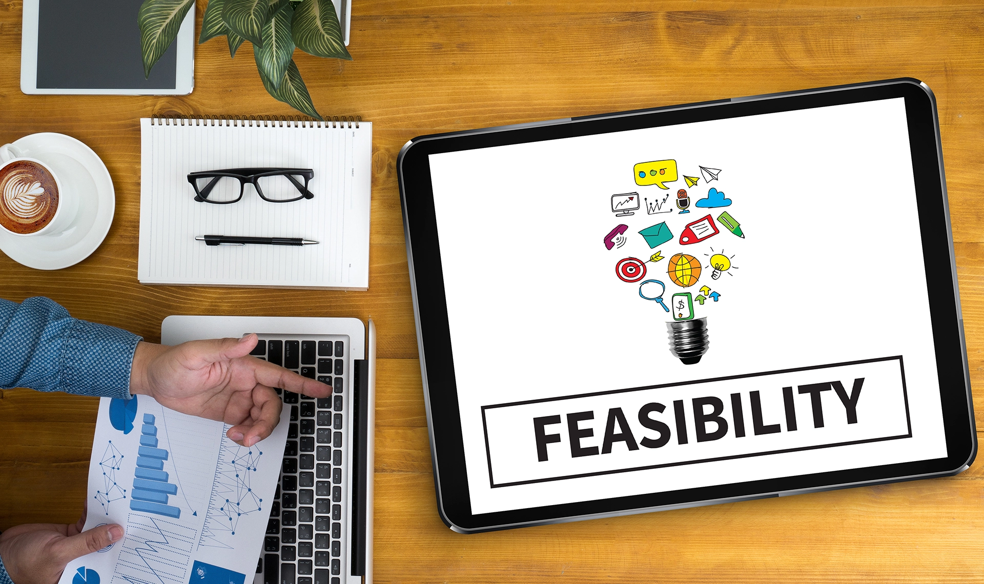 企業の“これから”を支える、実践型ソリューションを。